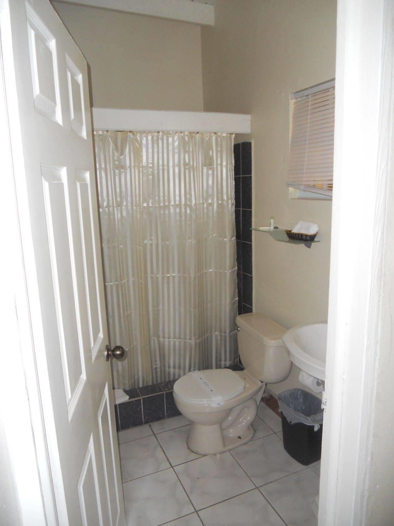 Seaview Inn Basseterre Luaran gambar