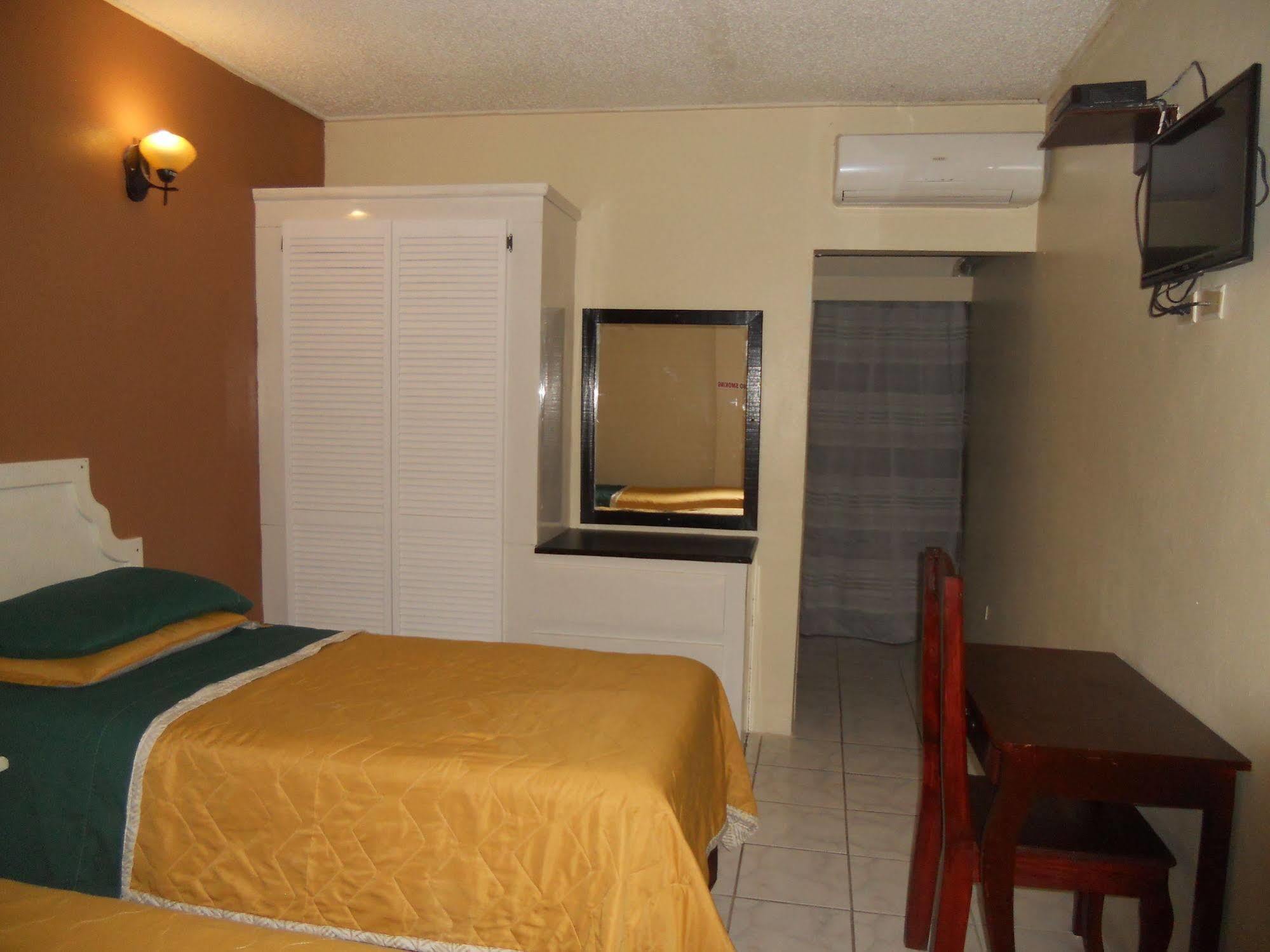 Seaview Inn Basseterre Luaran gambar