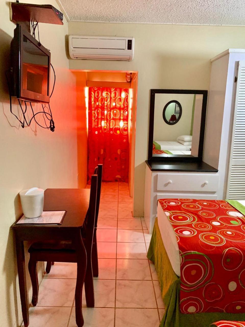 Seaview Inn Basseterre Luaran gambar
