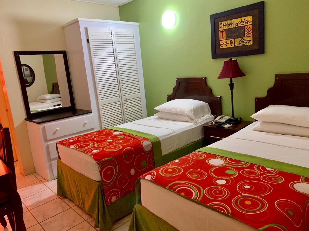 Seaview Inn Basseterre Luaran gambar
