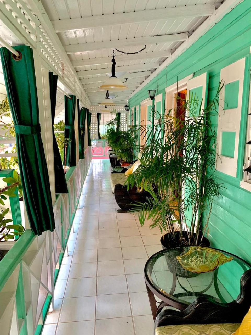 Seaview Inn Basseterre Luaran gambar